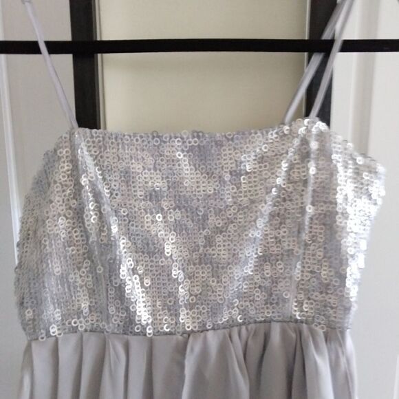 Gap silver mini dress NWOT - Picture 3 of 5